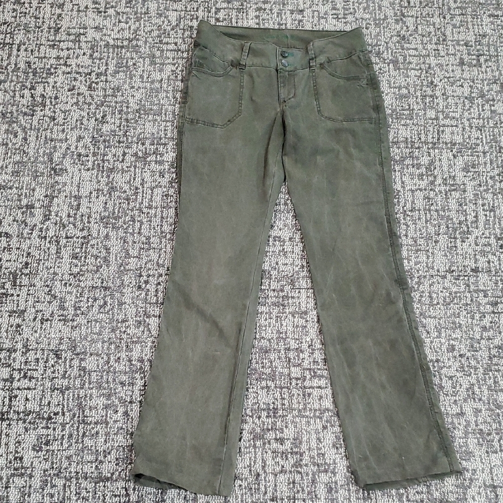 Green Straight Leg Jeans with Relaxed Fit